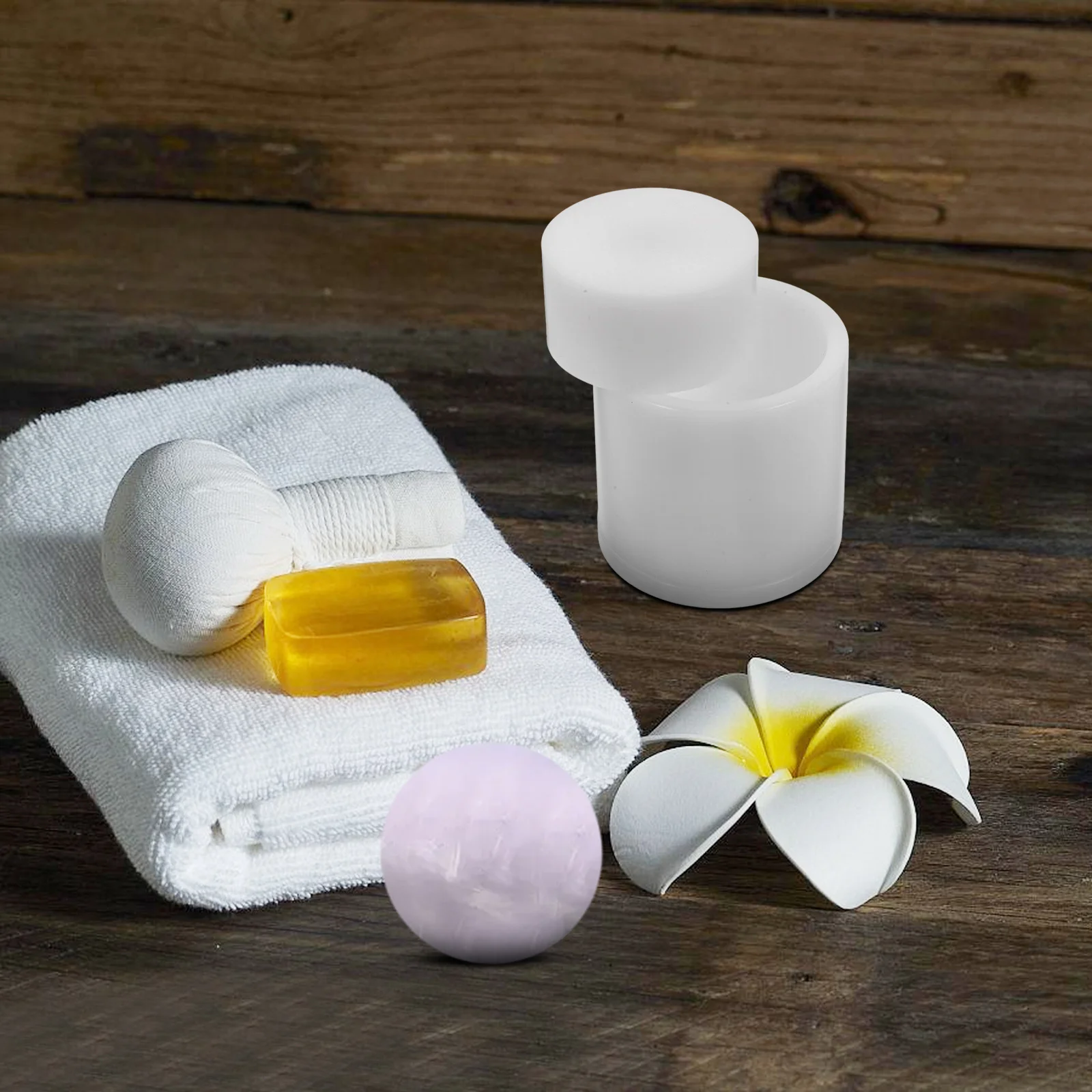 

1Set DIY Sphere Mold for Bath Salt Balls Soap Making Non-Deformable Reusable Craft Baking Tool Simple Clean Efficient Demolding