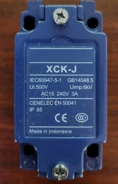 

Brand New Original XCK-J20541 XCKJ20541 XCK-J10541 XCK-J.C XCK-J10541H29C Proximity Switch Fast delivery