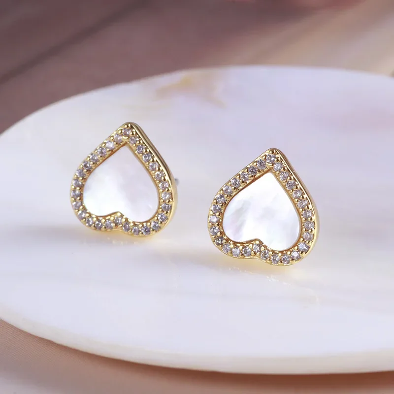 

KS European and American Simple and Versatile Beautiful Heart-shaped Shell Shining Zircon Love Stud Earrings