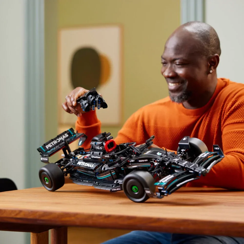 مجموعات مكعبات بناء معادلة الأداء لسباق السيارات 42171 متوافقة مع جزيئات ليغو مناسبة لهدايا عيد الميلاد 1642 قطعة