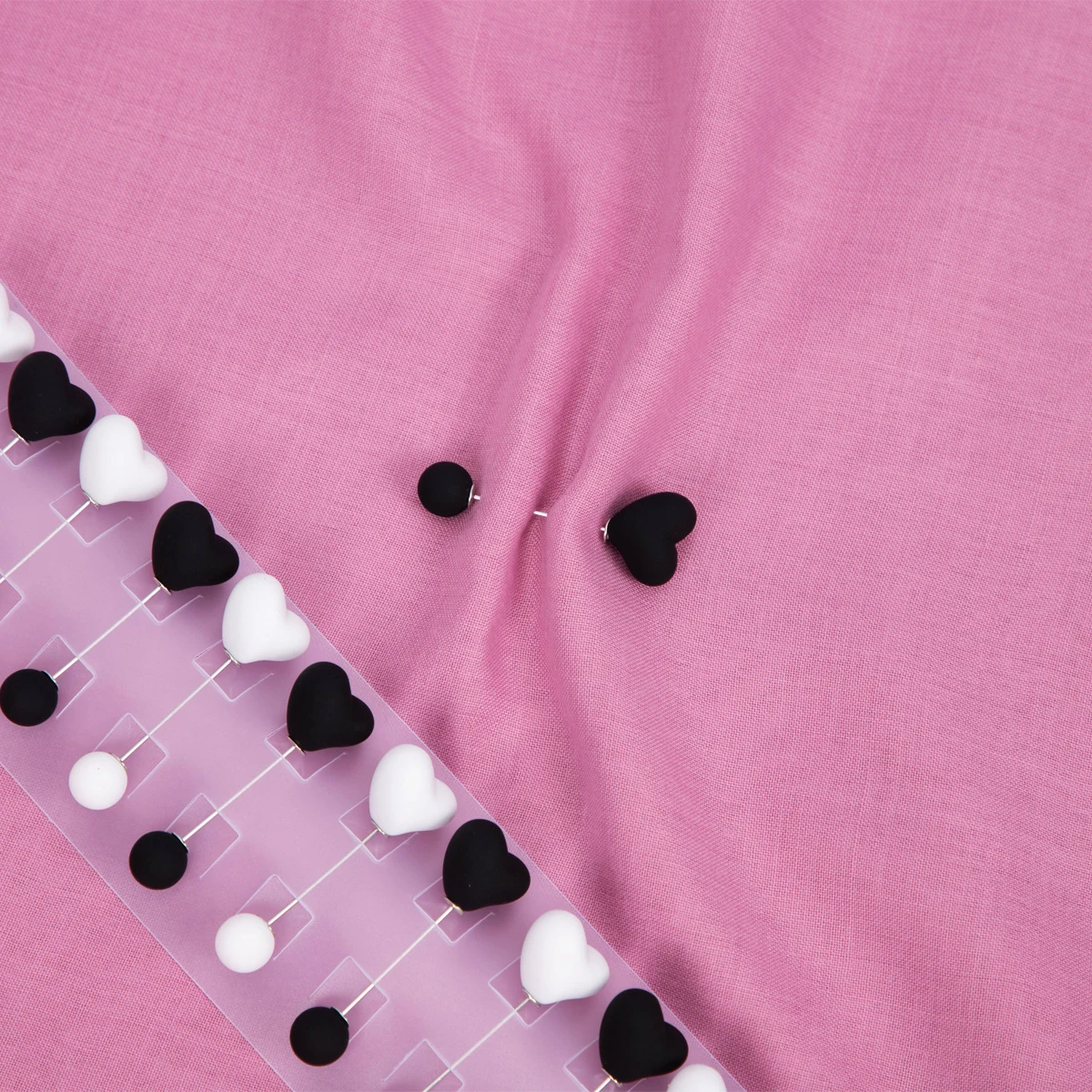 RIMAIRE 12 pairs of circular heart-shaped silk scarf buckles, suitable for various headscarf combinations