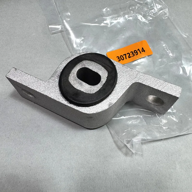 Brand New Engine Chassis Bracke Reliable Support For Volvo XC90 2003- 30723914