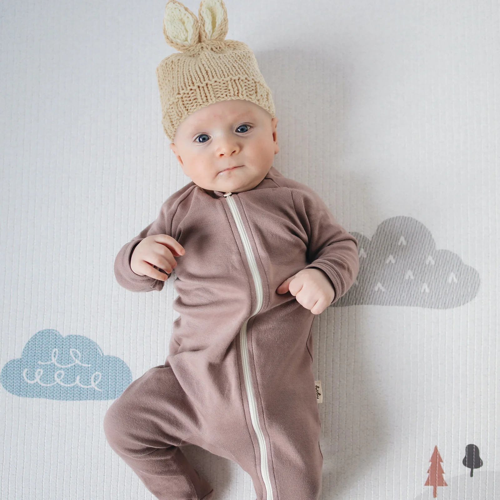 

1Set Toddler Knit Hat Set Lovely Baby Costume Photography Props for Infant Outfit Photo Prop Woolen Design Easter Carrot Decor