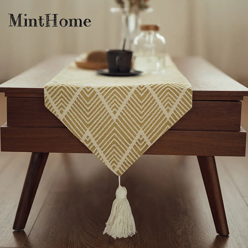 

Japanese-style Jacquard Table Runner Flag With Pointed Tassel Coffee Table Flag Cloth Striped Wave TV Cabinet Cover Cloth