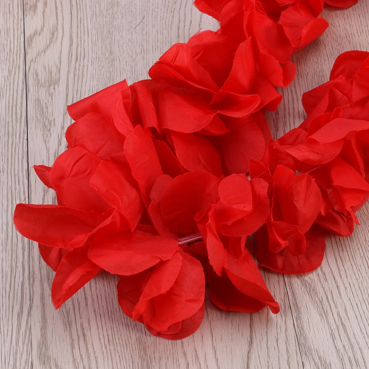 

4Pcs Summer Hawaiian Flower Garland Set Realistic Floral Wreath Crown Necklace Bracelets for Wedding Luau Party Beach Festival