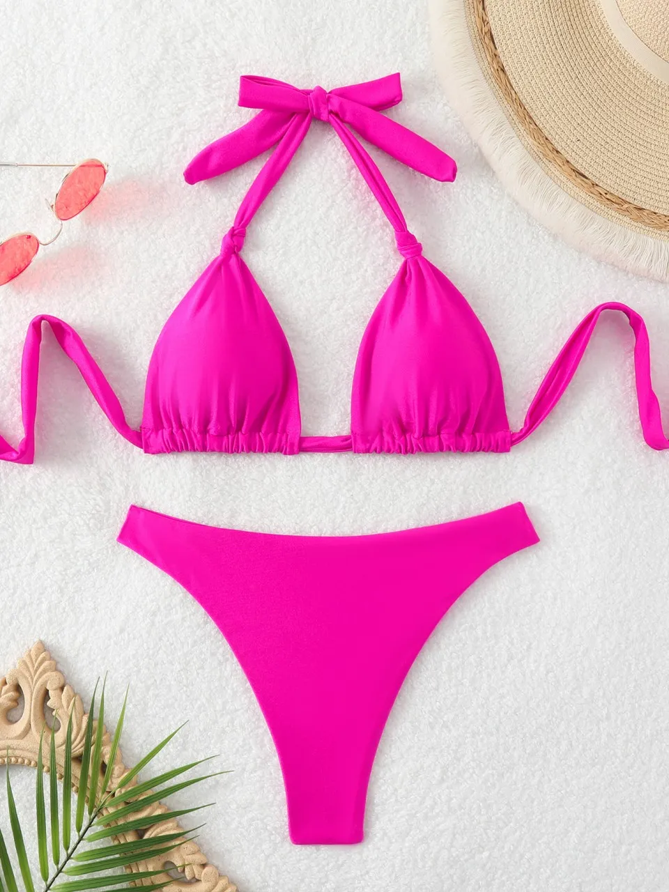 ชุดบิกินี่เซ็กซี่แบบผูกคอ สายรัด ปี 2025 ชุดว่ายน้ำผู้หญิงแบบเรียบ ชุดว่ายน้ำทรงสามเหลี่ยม ชุดอาบน้ำ ชุดว่ายน้ำบุฟองน้ำ ชุดชายหาด