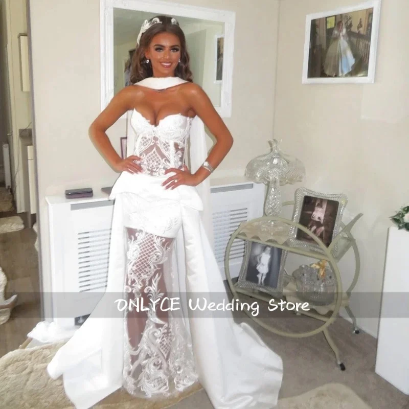 Customs Ivory Lace Wedding Dress Sleeveless Mernaid Wedding Gown Floor Length Saudi Bridal Dresses With Scarf