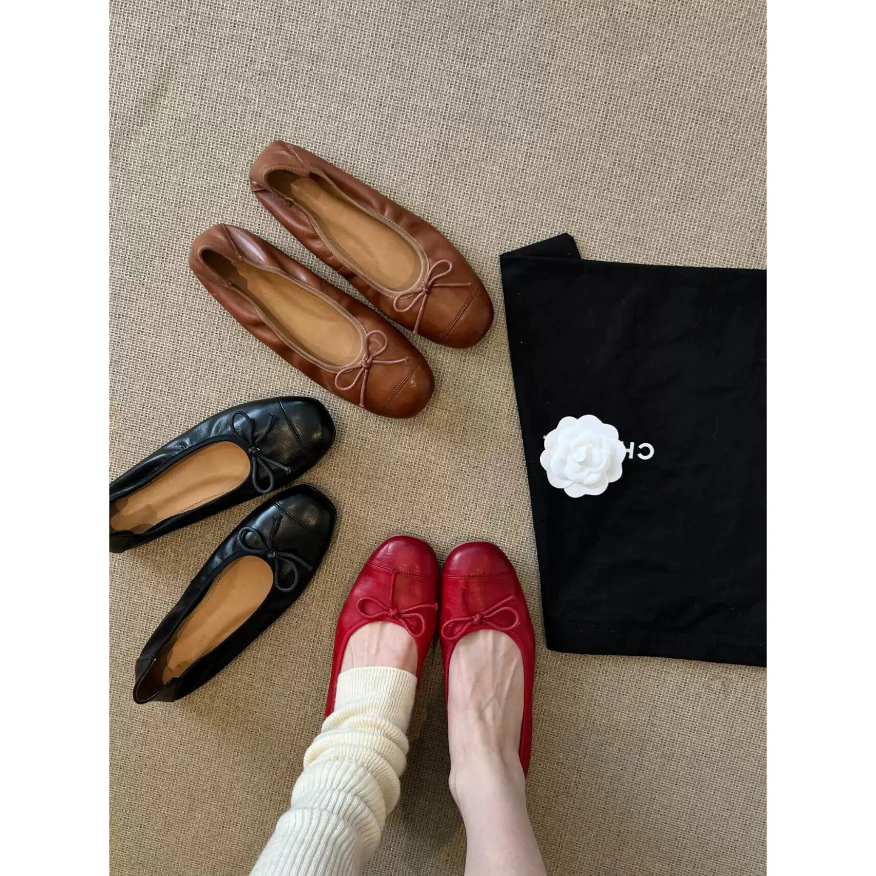 ultra-soft-leather-ballet-flats-women's-round-toe-flat-heels-retro-mary-janes-white-enhancing-red-shoes-fashionable-casual-fo