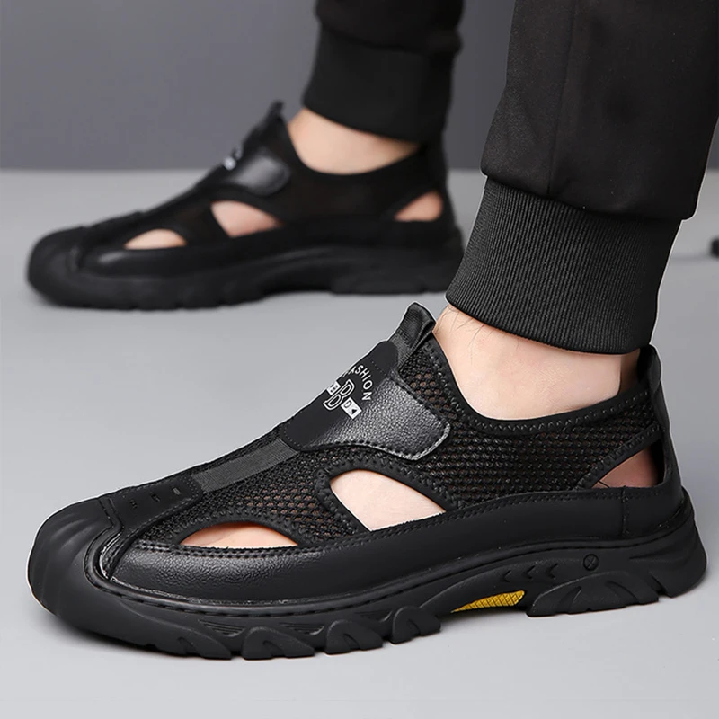 New Summer Sandals Breathable Men Shoes Leather & Mesh Outdoor Men Sandals Antiskid Beach Sandals Hollow Flats Footwear