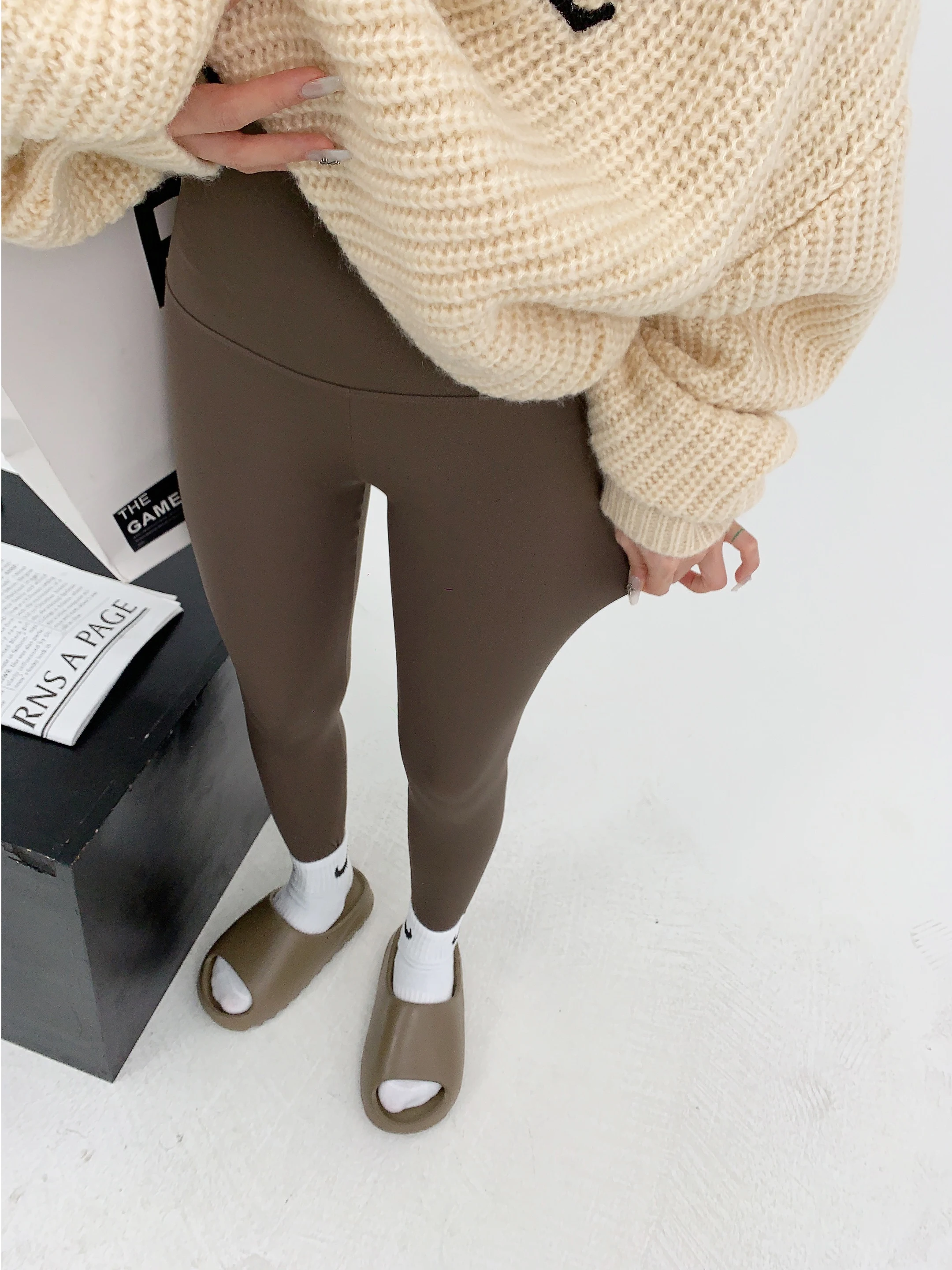 

Women's Casual High-Waisted Fce Lined Yoga Pants Elastic Slimming Leggings Long Tummy Control Sports Bot