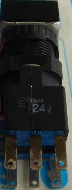 2 шт. Б/у продукт IDEC LA-T10 с кнопкой освещения, оригинальный, подлинный