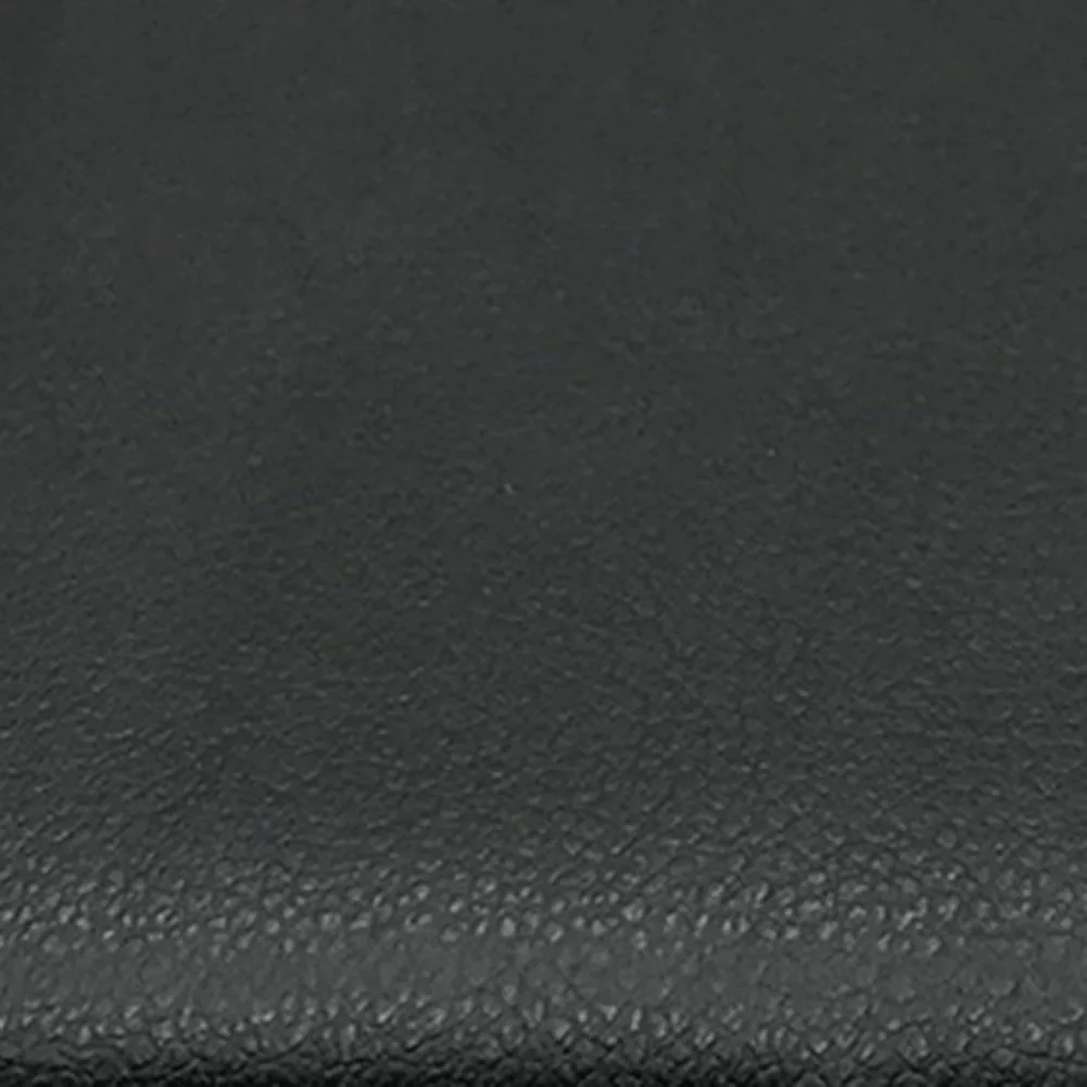 Practical Oboe Reed Storage Box That Helps Prevent Loss While Traveling and Keeps Reeds Aligned and Readily Accessible