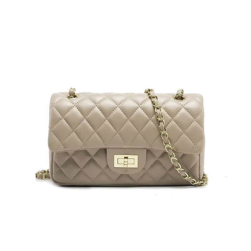 

Simple Vintage Backpack Bag Minimalist Elegant Leather With Large Capacity For Commuter Business Shopper