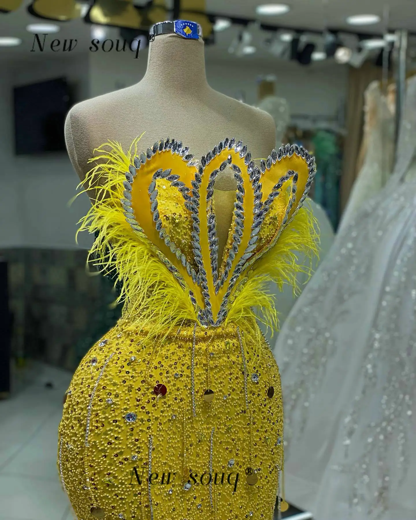 Customized Sparkly Yellow Crystals Heart Shape Long Evening Dresses Feathers Strapless Formal Mermaid Dinner Party Gowns Arabic