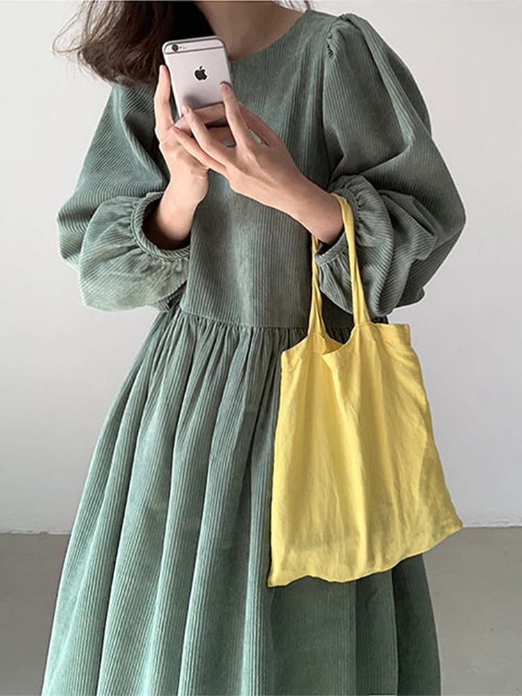 Chic Early Autumn R… - image