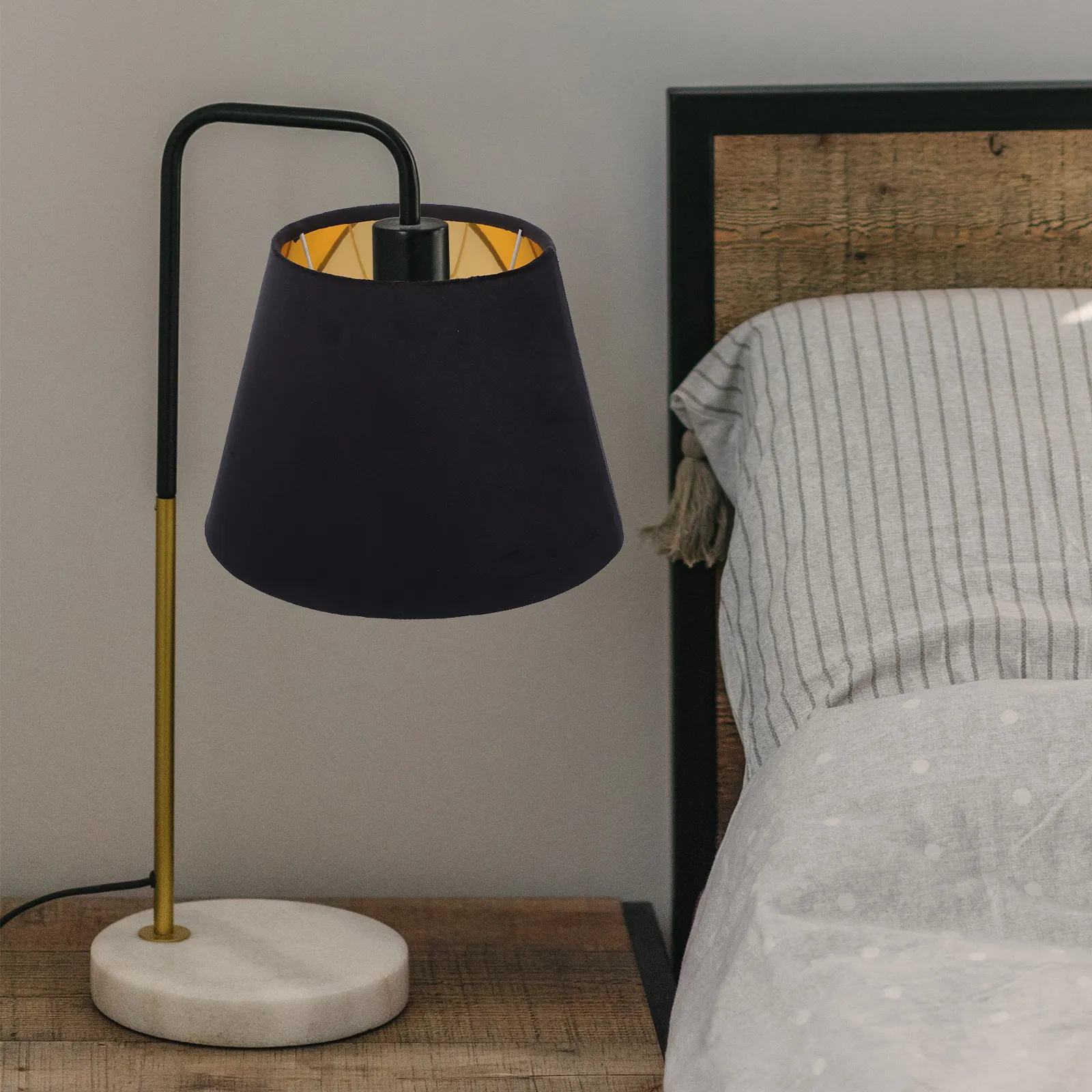 golden-lined-fabric-lamp-shade-replacement-for-desk-table-wall-floor-lamps-soft-light-diffuser-modern-minimalist-cloth-lampshade