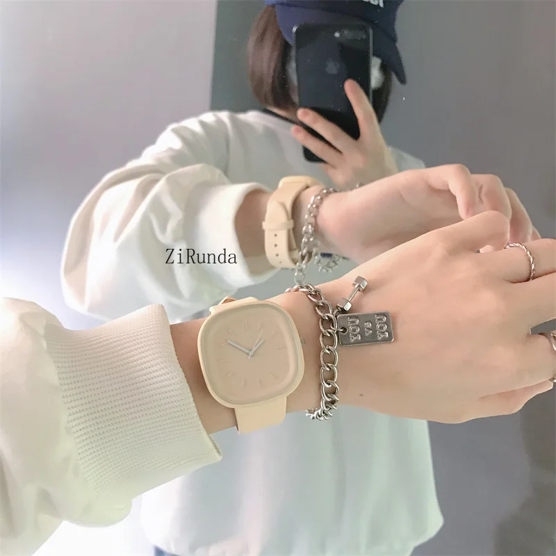 ساعة مربعة للنساء، حركة كوارتز ساعة نسائية #3