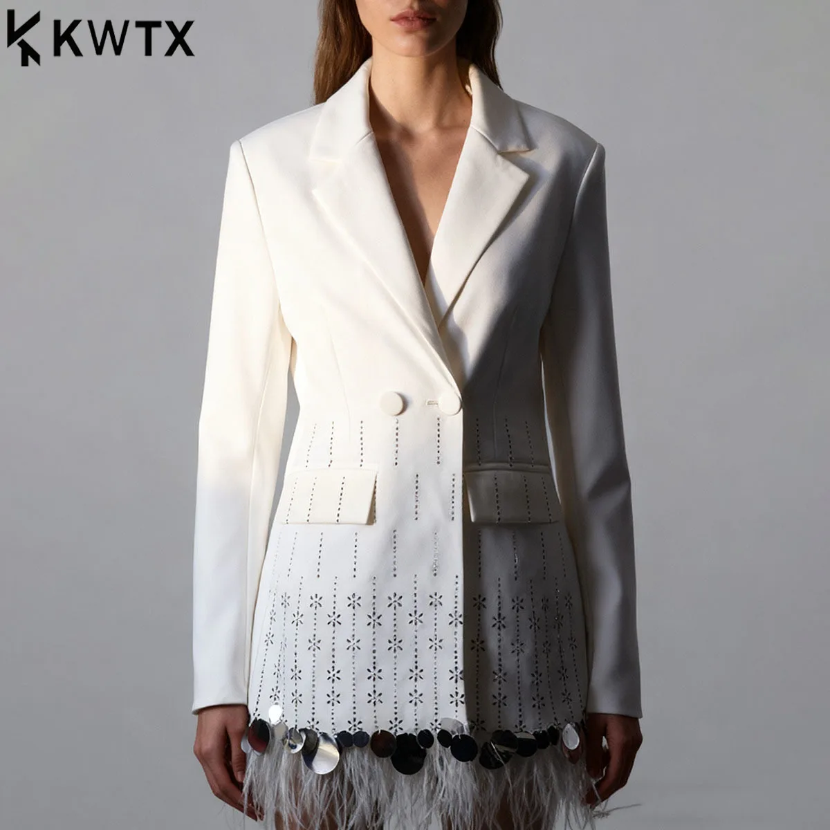 

KWTX 2025 Solid Spliced Hot Fix Fashion Blazers for Women Lapel Long Sleeves Patchwork Feathers Elegant Blazer Female Clothes