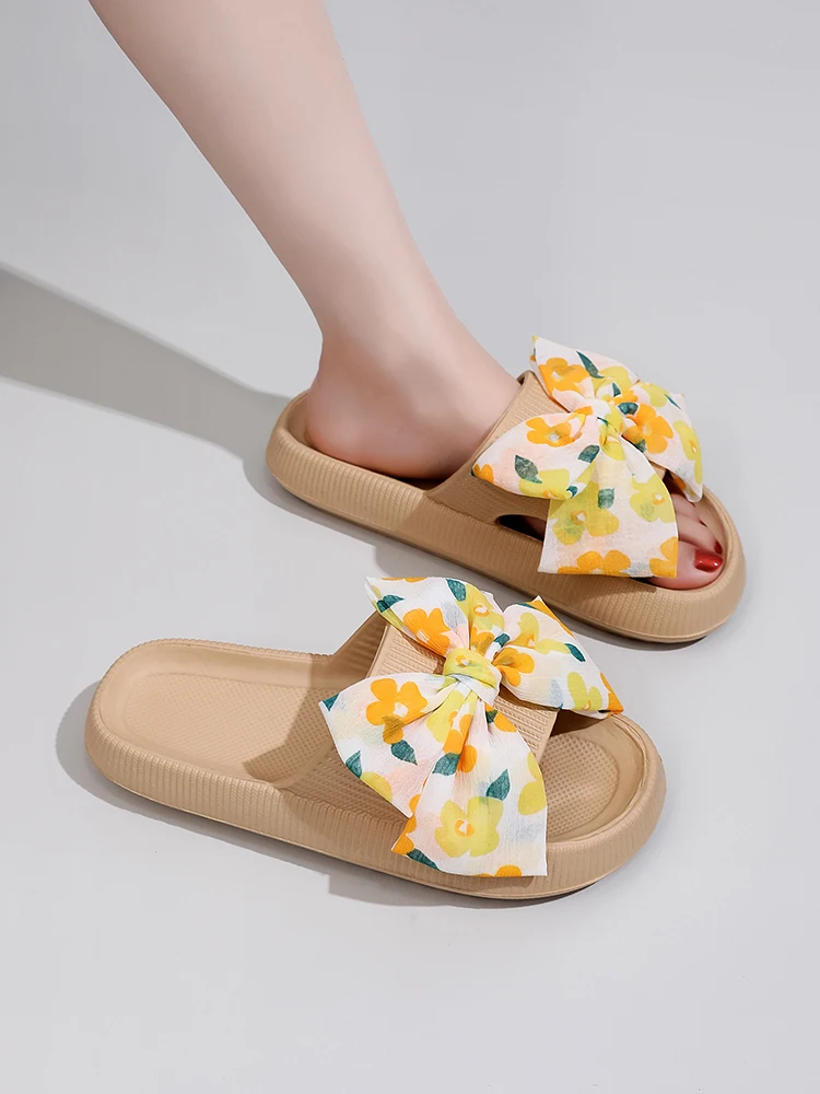 Women New Slippers Summer Beach Travel Antiskid Handmade DIY Integrated Molding Cloud Slippers Khaki Flower Bow Slides