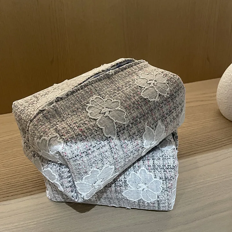 Girl Style High End Fabric Tissue Box Square Tissue Pumping Exquisite Lace Car Tissue Cover Elegant Auto Interior Decors