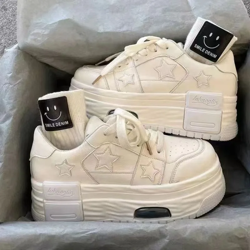 Street FashionWomen Star PatternPlatform SneakersBlack White Contrast AirCushionThick Sole LaceUpHeighten CasualSkateBoard Shoes
