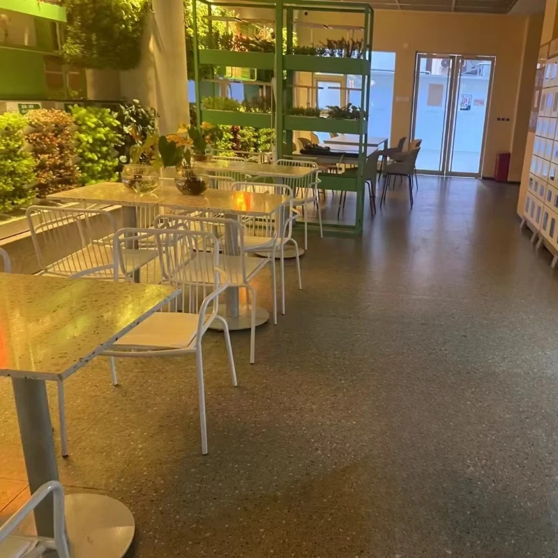 

Custom Modern Metal Cafe Shop Candy and Beverage Kiosk Mall Supermarket and Outdoor Space Table and Chair Set
