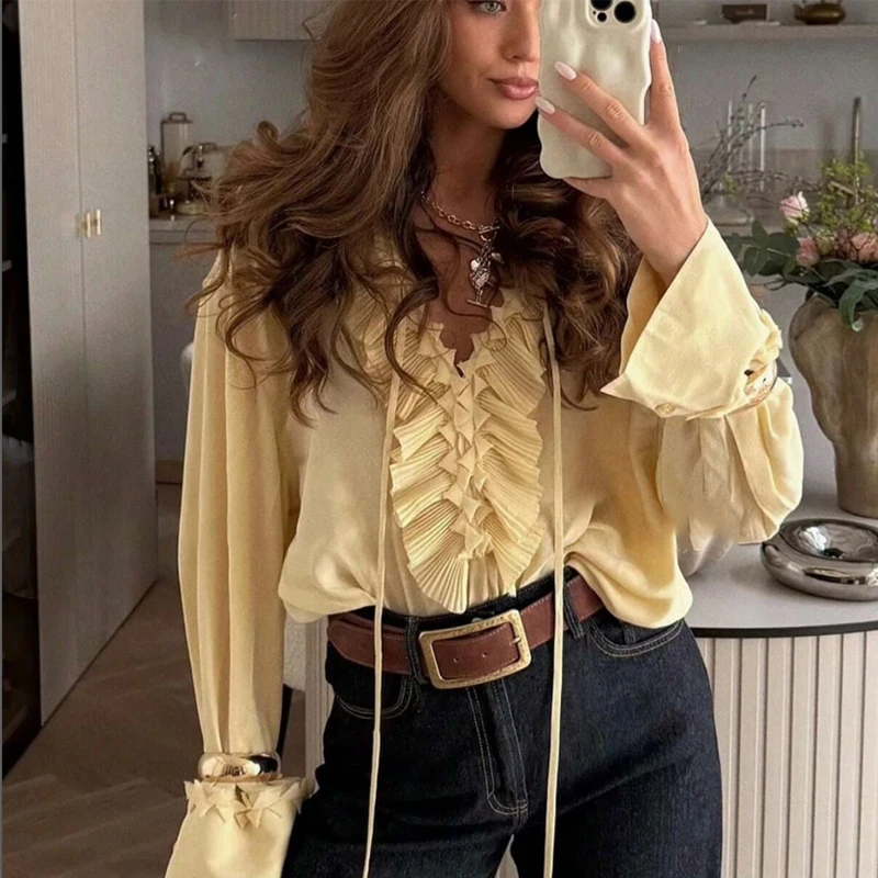 เสื้อผู้หญิง HXAO แบบระบายสีเหลือง เสื้อแขนยาวผูกเชือก ผ้าลูกไม้ เสื้อแฟชั่นฤดูใบไม้ร่วง ไซส์ใหญ่ ดีไซน์หรูหรา