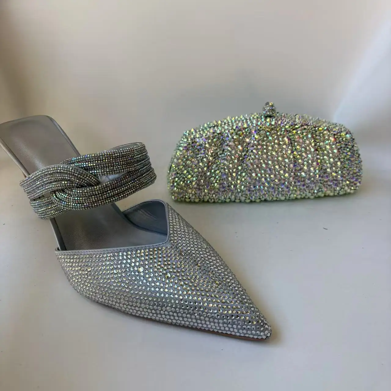 

LNATISNOVA High Quality Ladies Shoes And Bags Set Latest Silver Italian Sandal with Purse Set For Party Luxury Crystal Footwear
