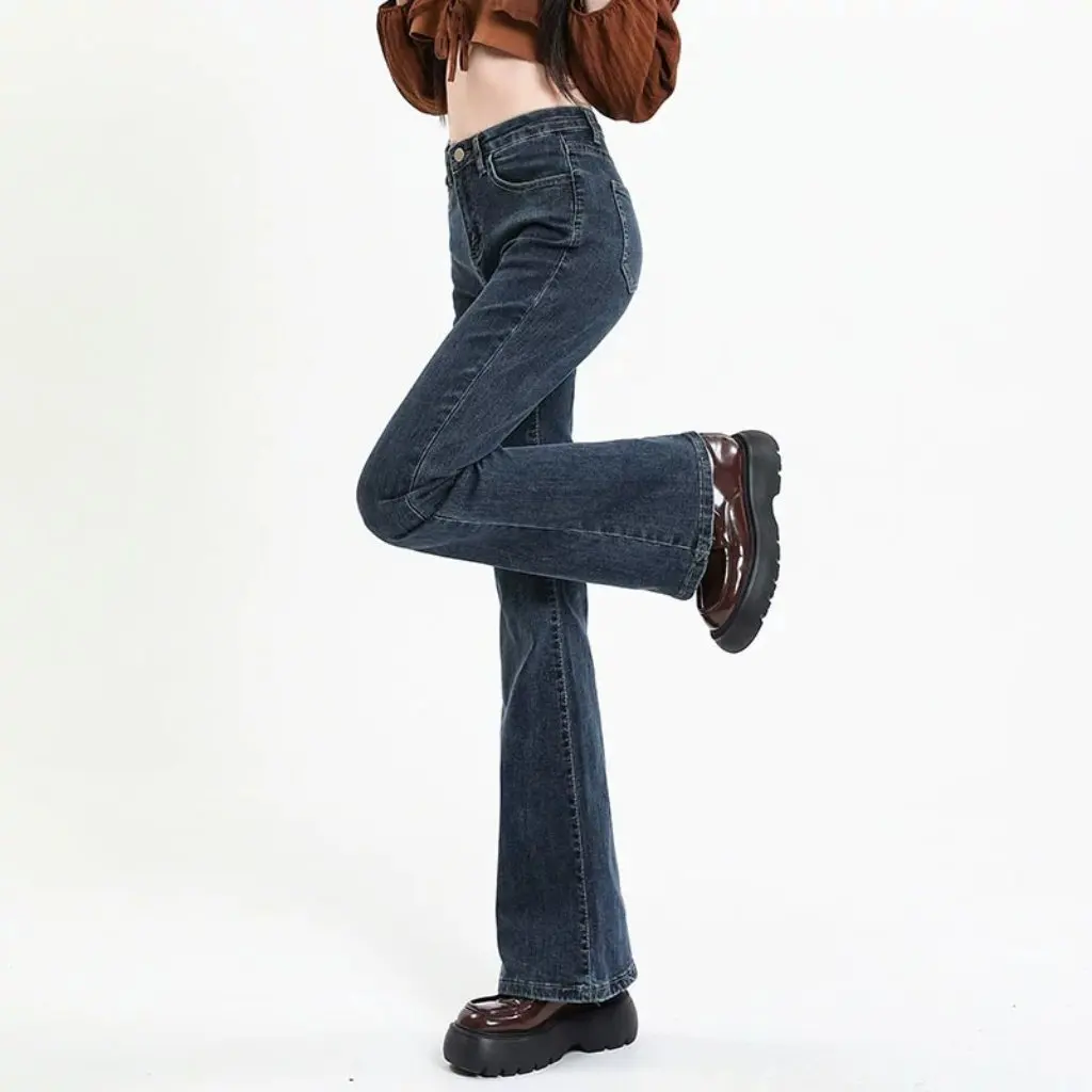 Niebiesko-szare jeansy damskie z wysokim stanem, dopasowane, modne spodnie typu rybaczki na wiosnę i jesień, wyszczuplające.