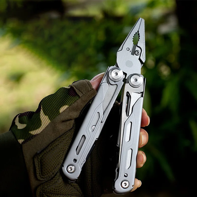 1Piece Multifunctional Camping Pliers Cutter Screwdriver Tool, Outdoor Military Tactical Survival Multitool Pocket Folding Knife