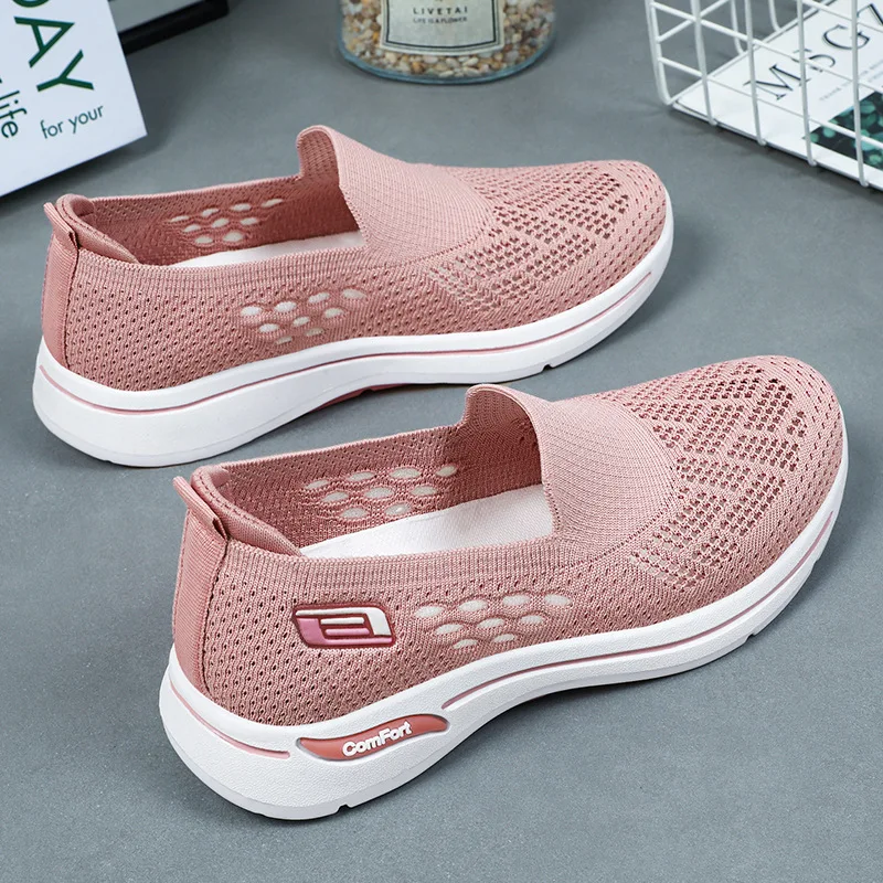 2024 Spring New Mesh Women\'s Running Shoes Breathable Casual Single Shoes Old Beijing Cloth Shoes Mainland China