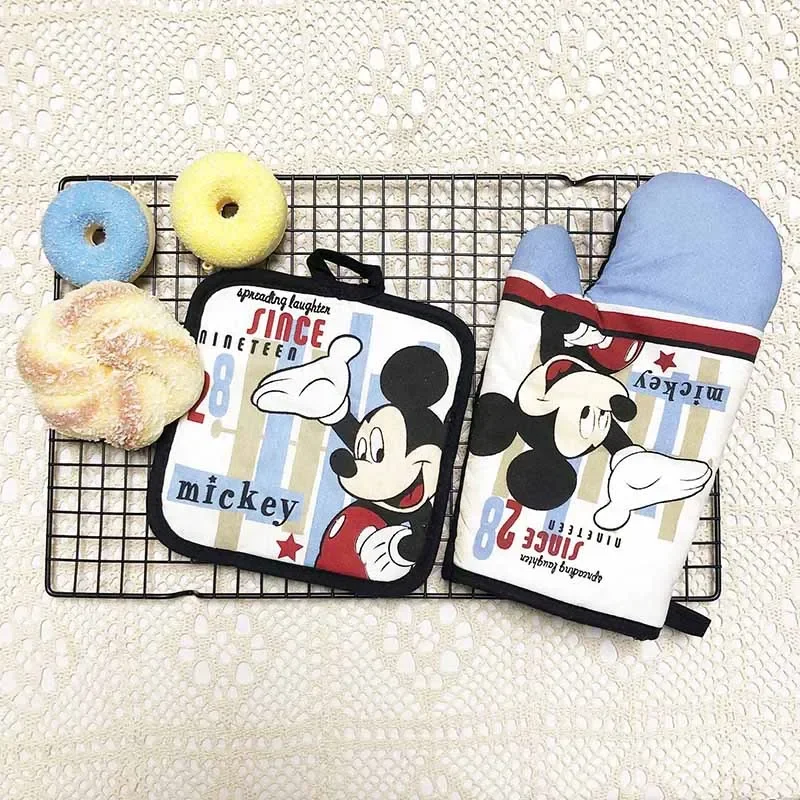 Guantes para horno de Mickey Mouse de Disney, posavasos, conjunto de dos piezas, figuras de dibujos animados, accesorios de cocina para hornear, guante aislante antiescaldaduras
