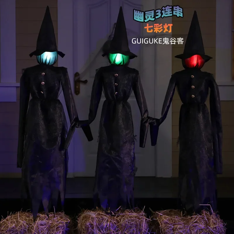 

Nanjing Ghost Valley enters the new Halloween luminous holding hands witch scene arrangement props Ghost Festival decoration orn