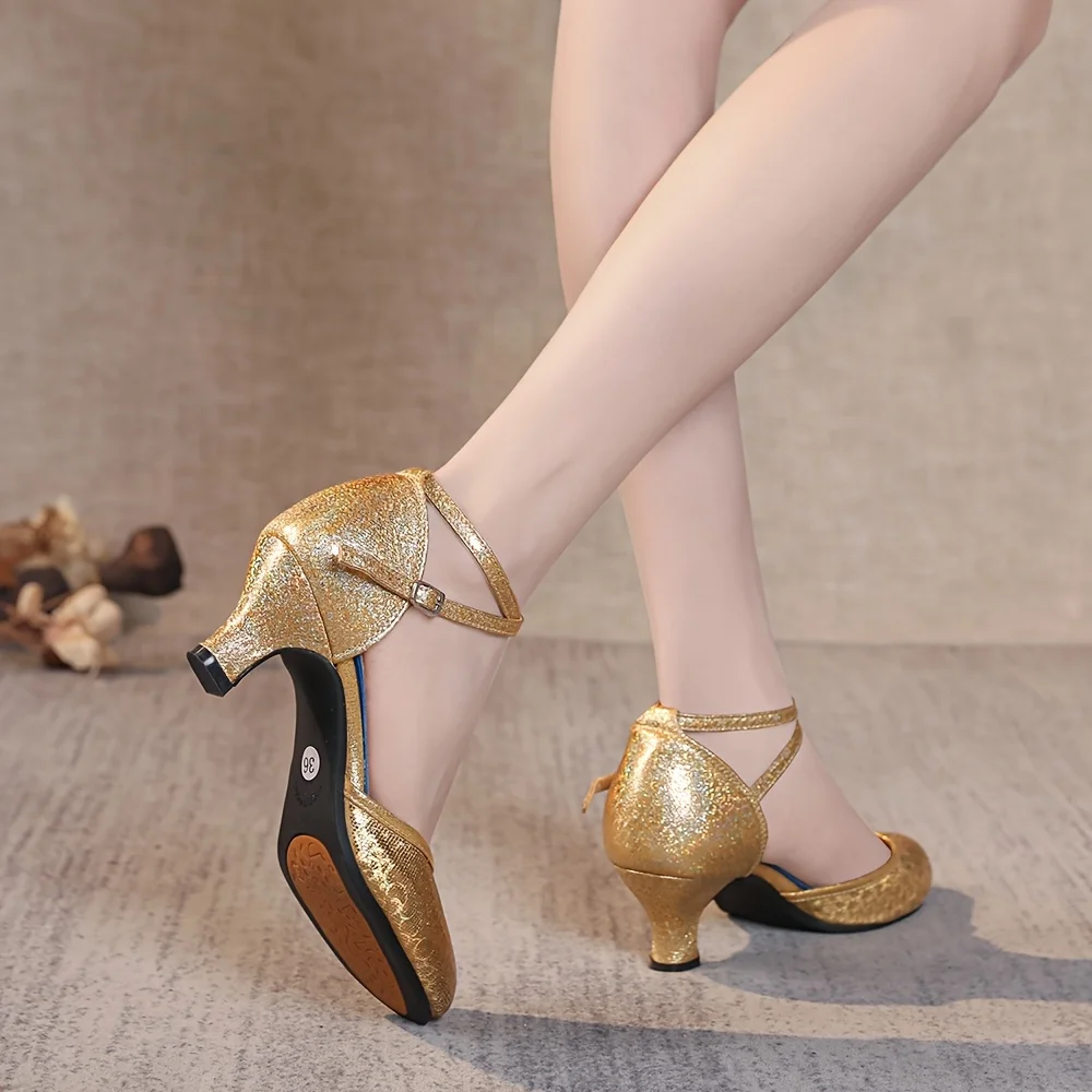 新しいラテンダンスシューズ女性大人ミドルヒールシューズソフトソールスクエア社交女性の靴カラフルな生地