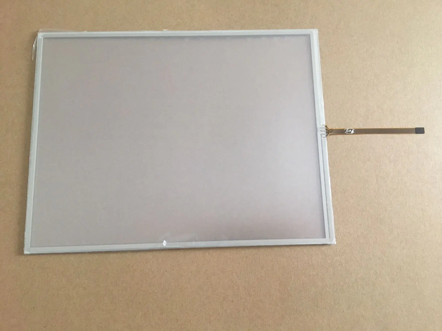 

N010-0554-T814 TOUCH SCREEN