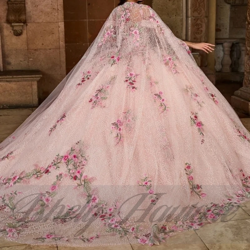 Maßgeschneiderte Prinzessin Quinceanera Kleider mit Cape 2025, Spitzenapplikation, Tüll, Korsett, süßes 16-Kleid, Abschlussball, Party, Vestido De 15 Jahre