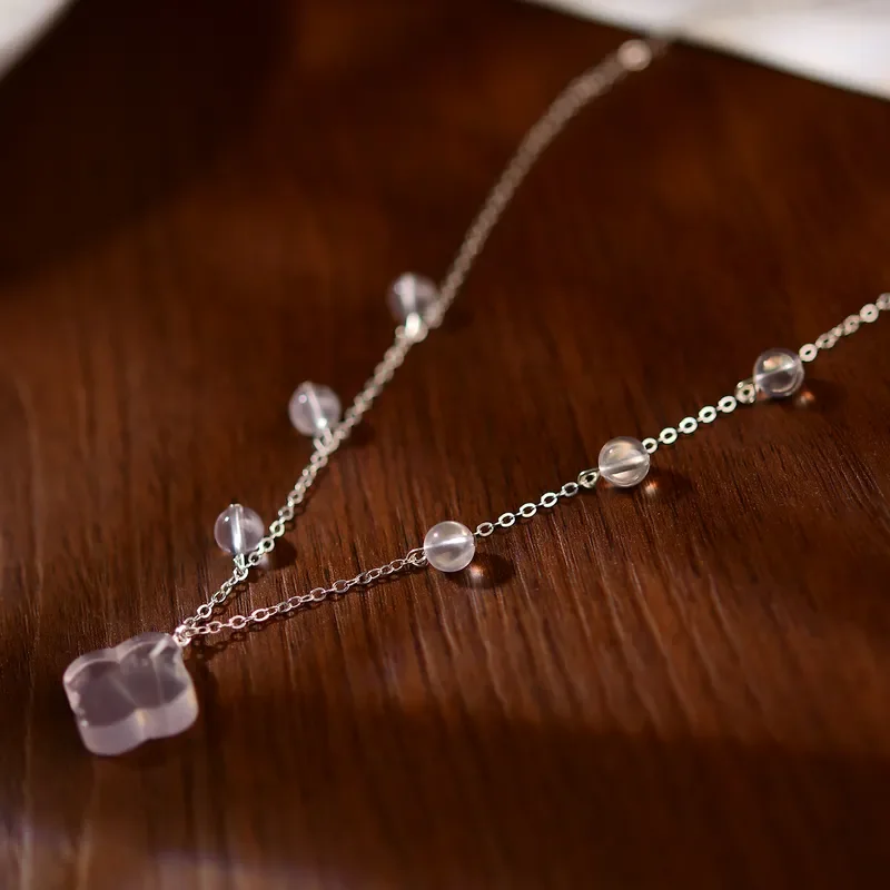 collar-de-trebol-de-cuatro-hojas-estilo-retro-frances-con-gotas-de-agua-y-flecos-collar-geometrico-exquisito-transparente-como-el-hielo-para-mujer