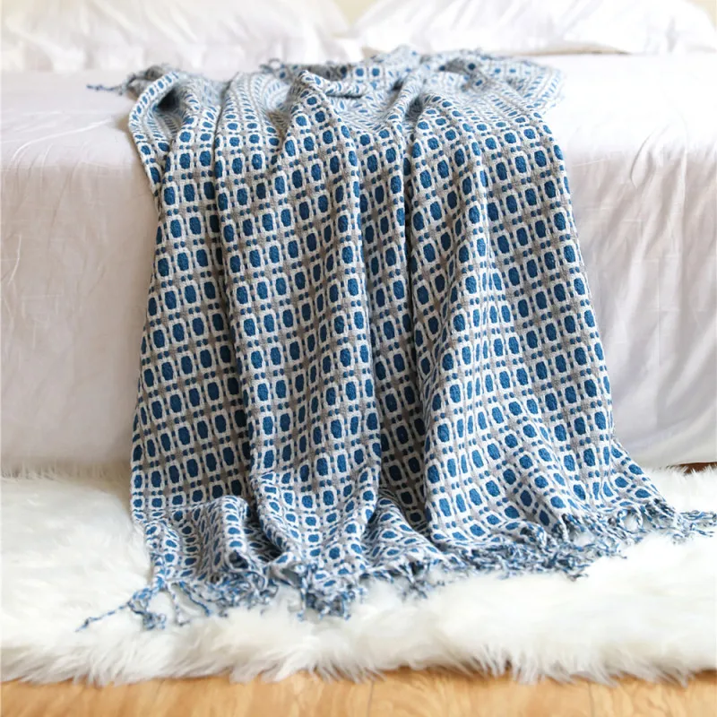 

Простой вязаный Клетчатый плед Textile City в скандинавском стиле, клетчатый темно-синий диван-простыня с кисточками для весны и осени