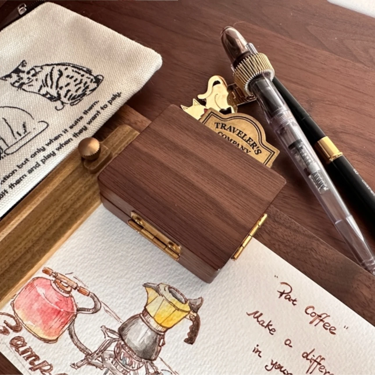 Pure Handmade Customized Wooden Pigment Box Exquisite and Compact Portable Color Box 12 Color Watercolor Travel Box