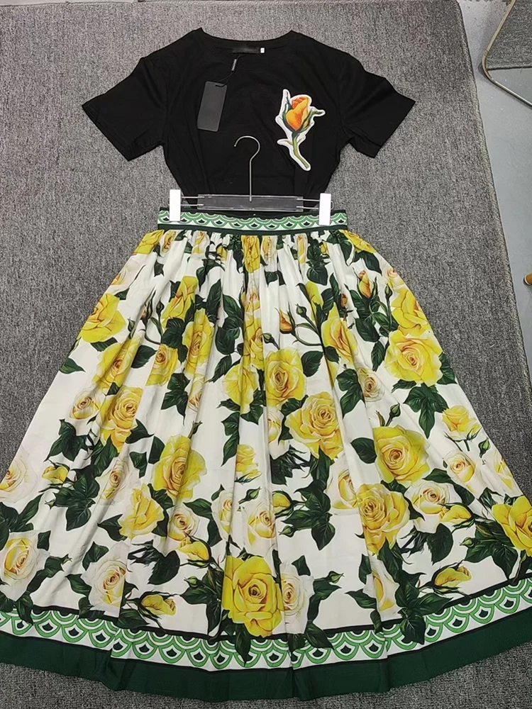 

Vintage printed short-sleeved T halter shirt two-piece set 2024 summer women's new + high-waisted printed half skirt fashion set