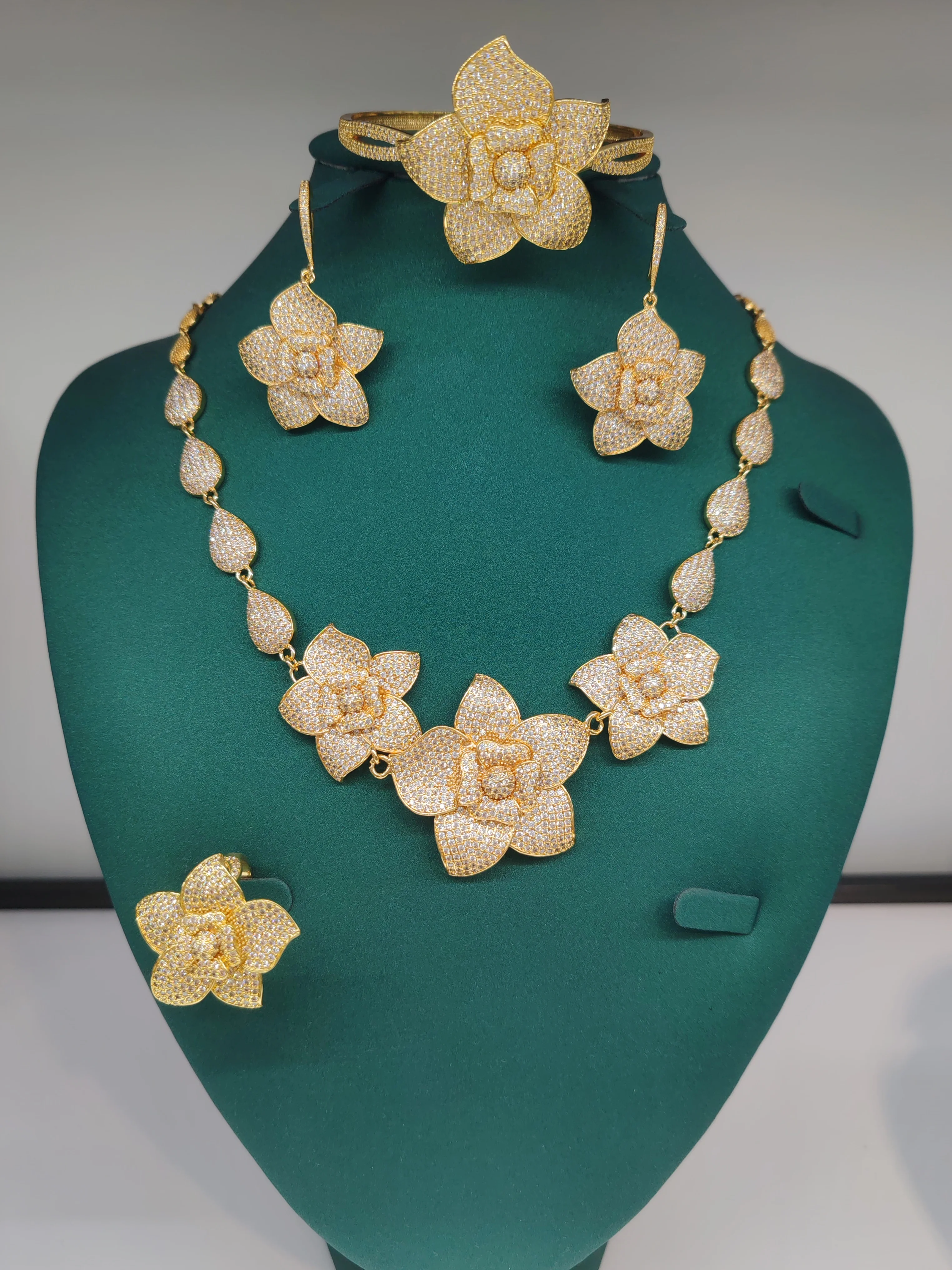 HIBRIDE رائع كامل الزركونيوم زهرة قلادة أقراط سوار المرأة مجموعة الزفاف عشاء فستان كوكتيل اكسسوارات S-425 #2