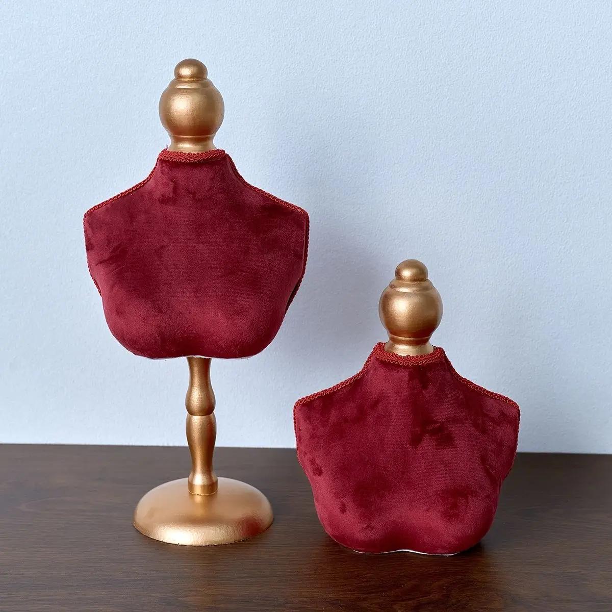 Necklace Display Bust Stand Grace Jewelry Chain Organizer Women Decor Jewelry Display Bust Mannequin for Trades Shows Countertop