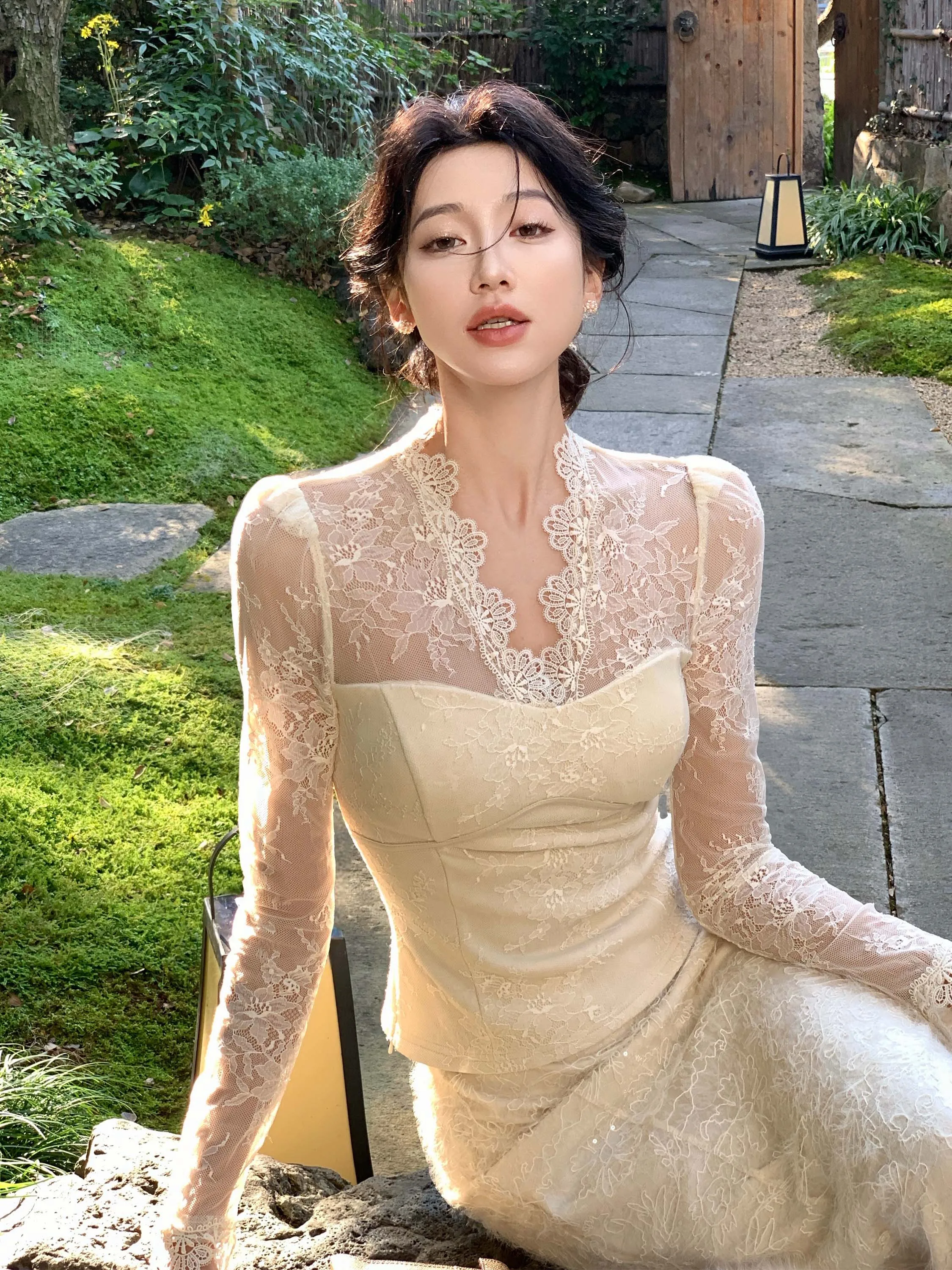 

Термобелье женское с кружевной отделкой, V-образный вырез, облегающее, длинный рукав, из полиэфирного волокна