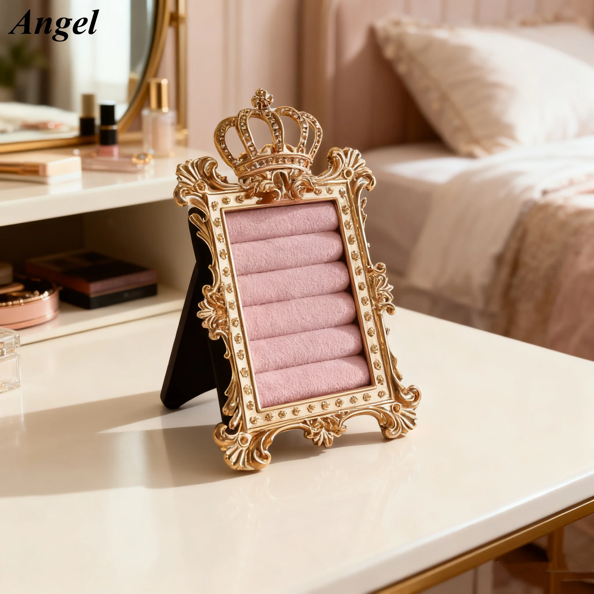 

Vintage Crown Photo Frame Jewelry Display, Elegant Velvet Ring Dish & Earring Holder for Boutique Decor, Flat Lay Photo Prop