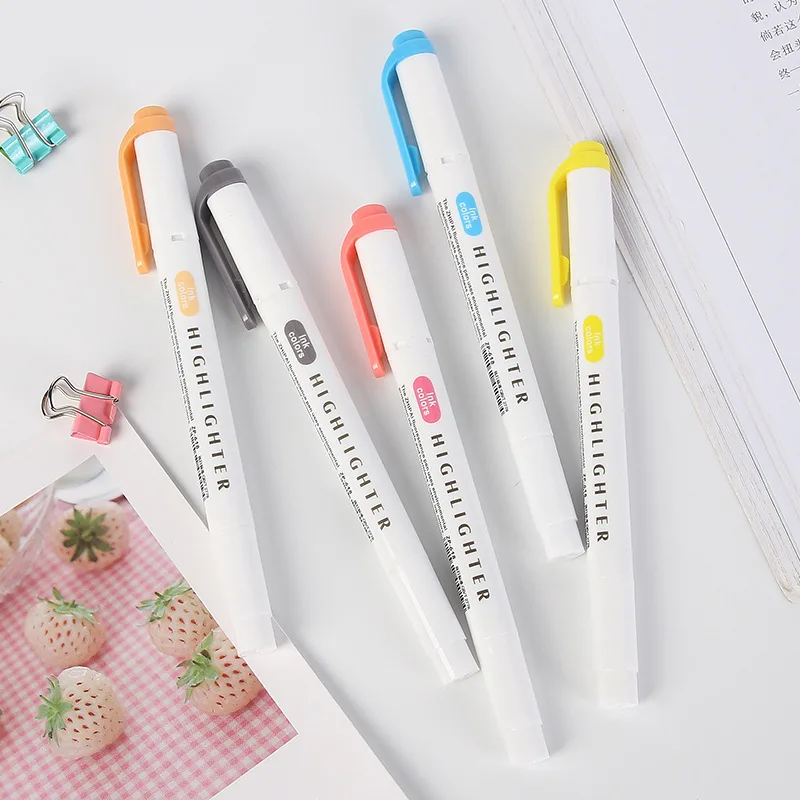 5 PCS Kawaii evidenziatore penne doppie punte Color caramella Manga pennarelli pastello Dual Tip evidenziatore set cancelleria