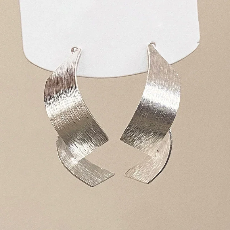

Real 925 Sterling Silver 18K Gold Brushed Twisted Geometric Stud Earrings for Women Minimalist Trendy Fine Jewelry Accessory