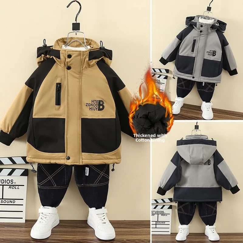 

Fashionable Letter Patchwork Cotton Jacket for Boys Youthful Style Thickened Winter Coat Casual Wear Standard Fit Polyester F...