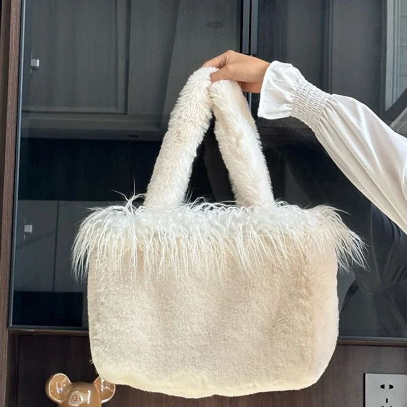 Faux Fur Travel Tote Bag for Women's Plush Luxury Design Ladies Large Capacity Handbags Soft Winter Shoulder Bags Bolsa Feminina