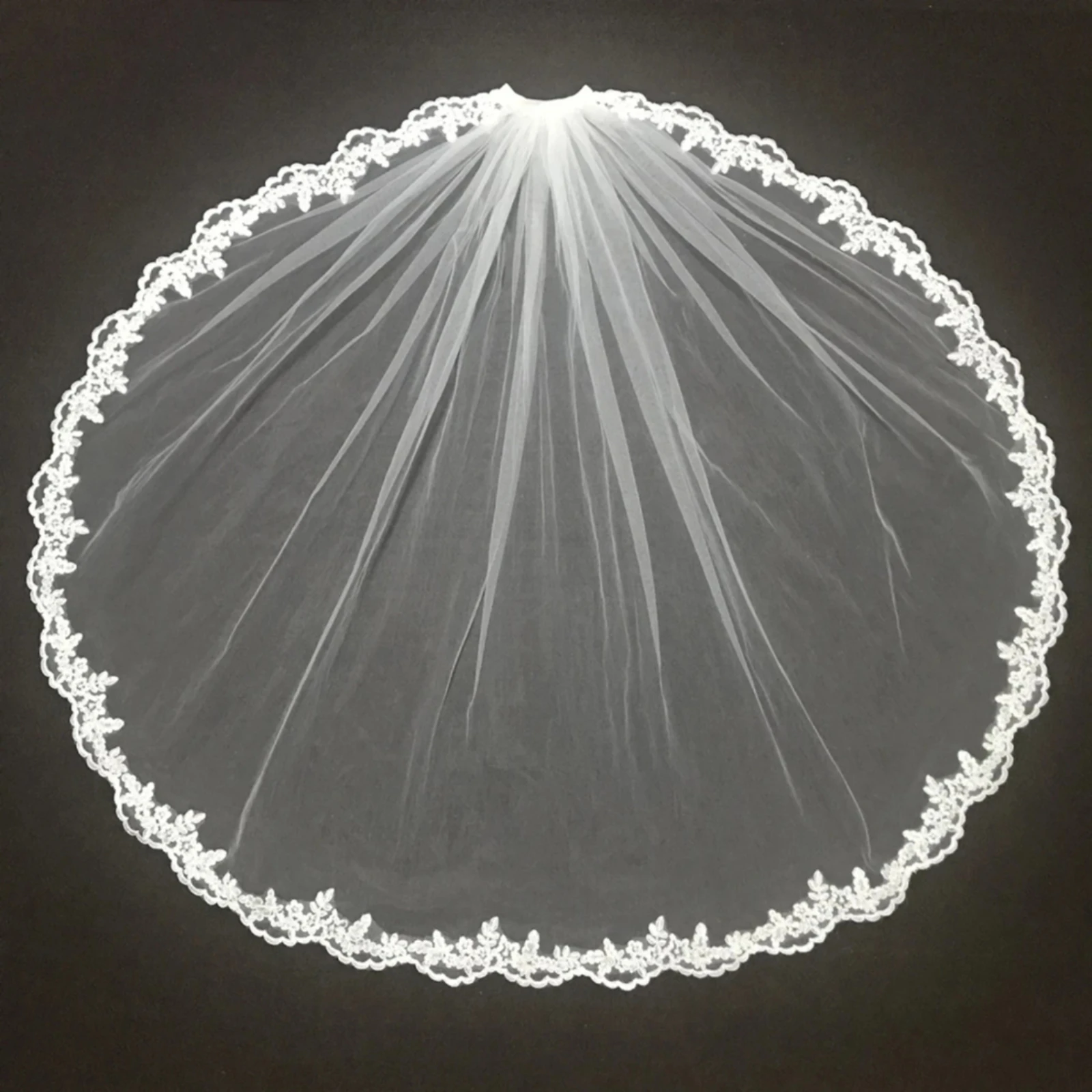 Mesh Bridal Veil with Gathered Top Flowing Single-Layer Bridal Veil Hair Accessory Easy to Style Secure Hold for Brides