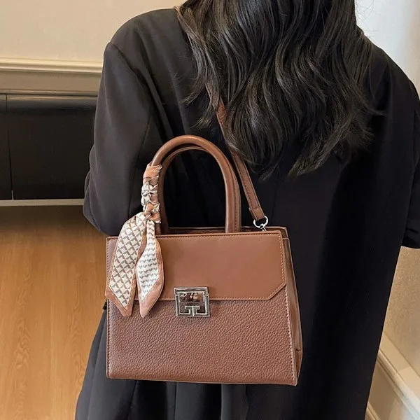 빈티지 스타일 여성용 토트백 2025 넉넉한 메신저백 PU 가죽 조절 가능한 크로스바디 스트랩 대학 출퇴근용